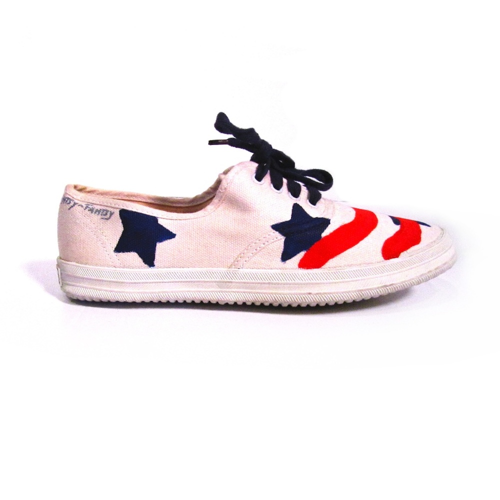 Vintage 90s AMERICA White Canvas Sneakers women 7